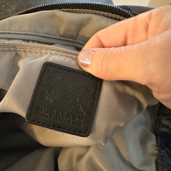 Burberry Tote Bag - Picture 6 of 8